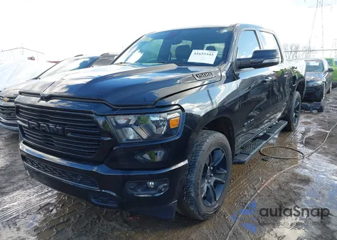 2021 Ram 1500 Big Horn 4X4 5'7 Box z USA, uszkodzony, nr VIN 1C6SRFFT4MN735261